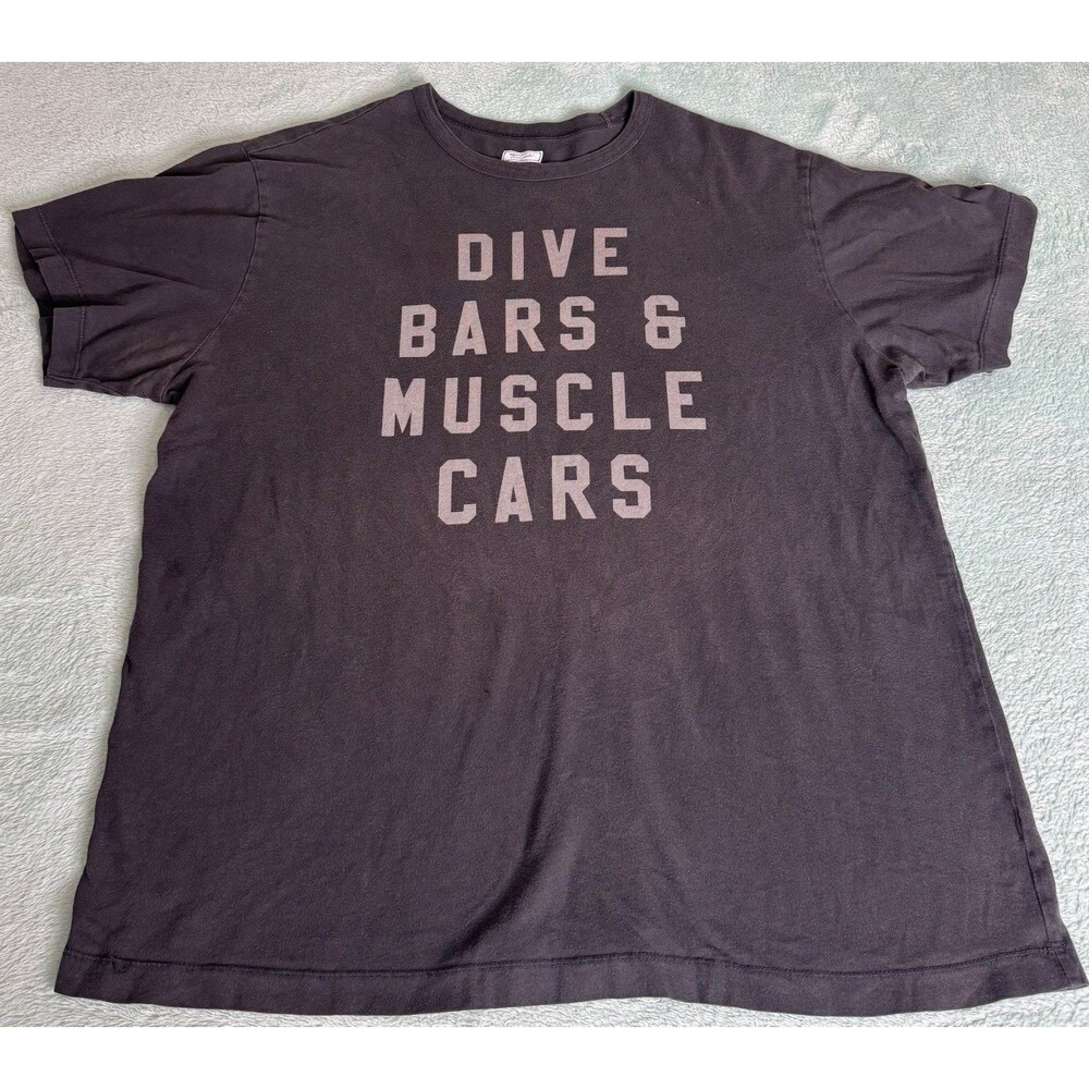 Tailgate Dive Bars and Muscle Cars 2X Tshirt
